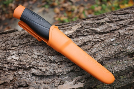 Nóż Mora Companion Heavy Duty węglowy pomarańczowy 12495